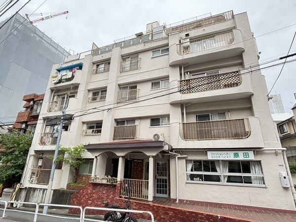 マンション高田馬場の外観