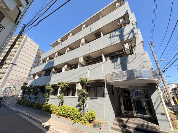 スカイコート高田馬場の外観