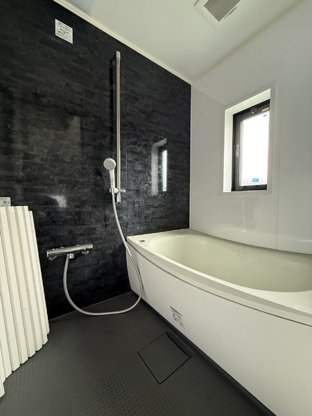 022