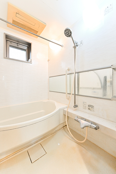 022