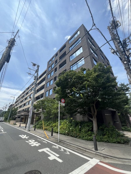 011