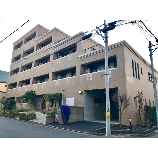 アビオン中野坂上B棟の外観