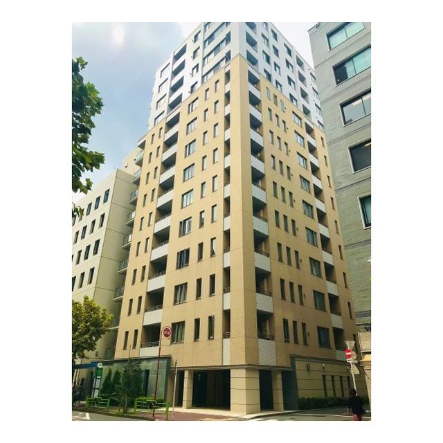 ファミール東銀座グランスイートタワーの外観