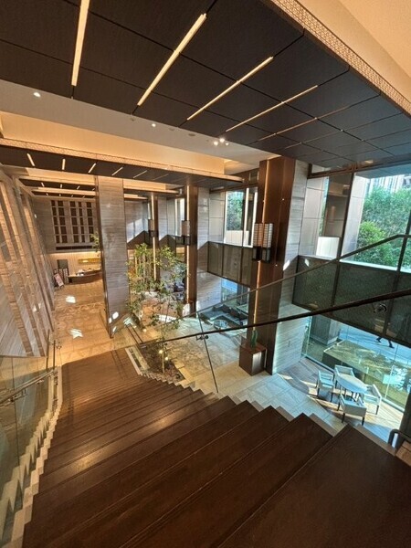 032