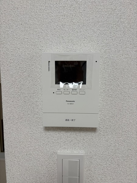 991