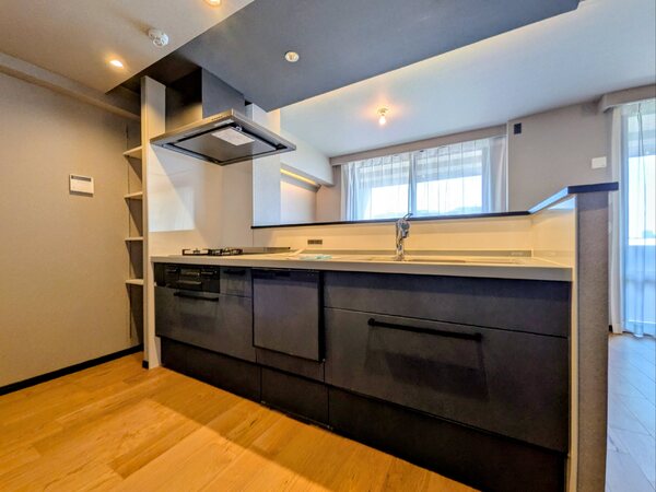 023