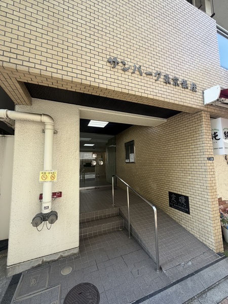011