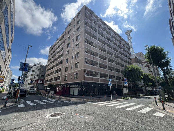 アール・ケープラザ横浜関内の外観