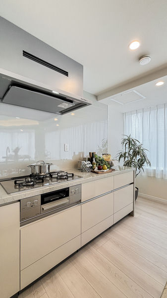 023