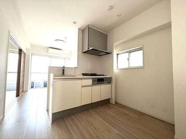 023