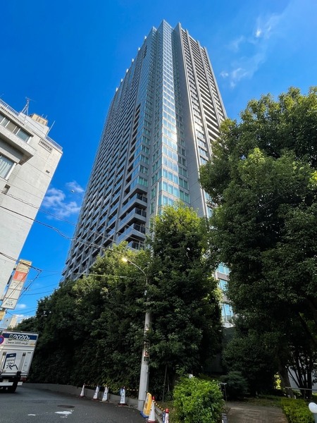 THE ROPPONGI TOKYO