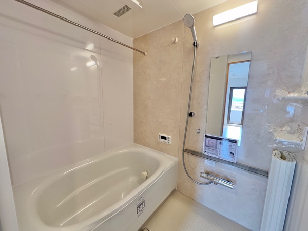 022