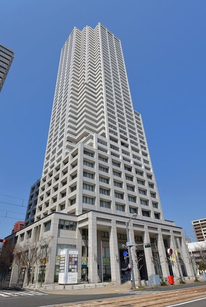 アーバンビューグランドタワーの外観