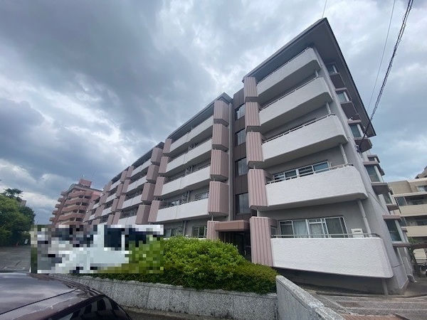三井飯倉ハイツの外観