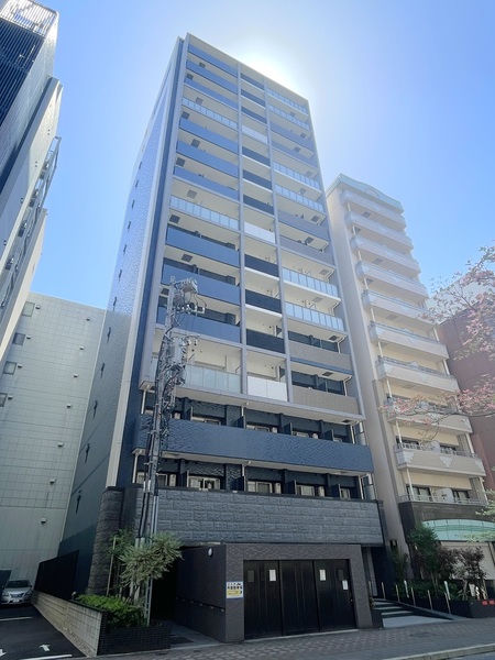 プレサンス丸の内アデルの外観