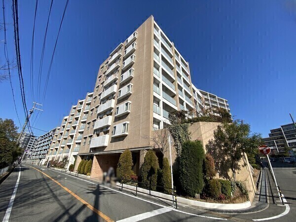 テラス千里・桃山台の外観