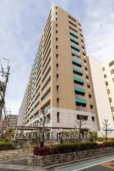 ペルル江坂