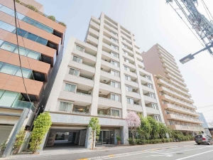 プレミスト明石町の外観