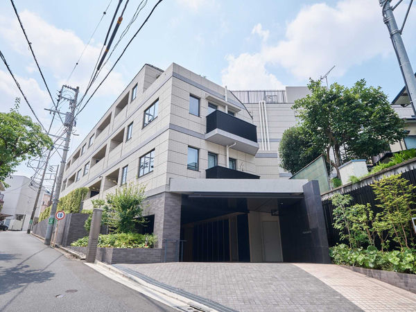 サンウッド元代々木町の外観
