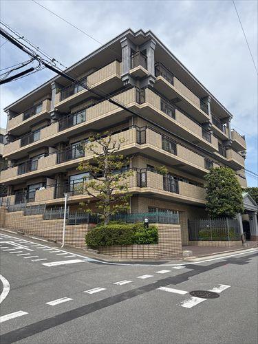 プレジデント寺塚