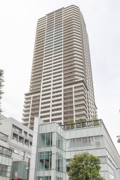 プラウドタワー武蔵小杉の外観