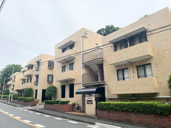 コープ野村川名山