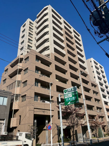 アソシアード神宮東参番館の外観