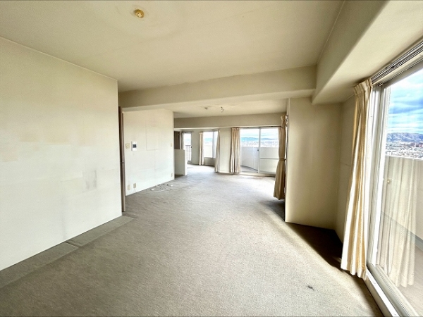 エステスクエア・アクロス大日