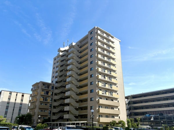 アルティフ・ガーデンズ川崎の外観