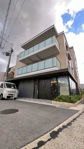 パラドール四条梅津