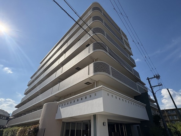 メロディーハイム仁川ガーデンズの外観