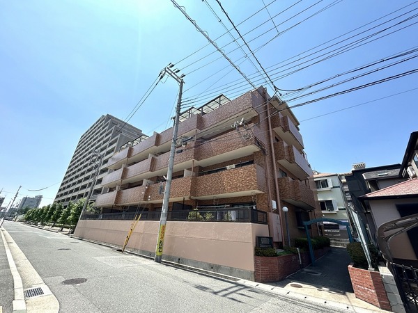 ライオンズマンション本山南の外観