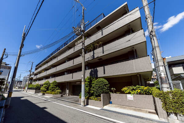 ステイツ本山中町の外観