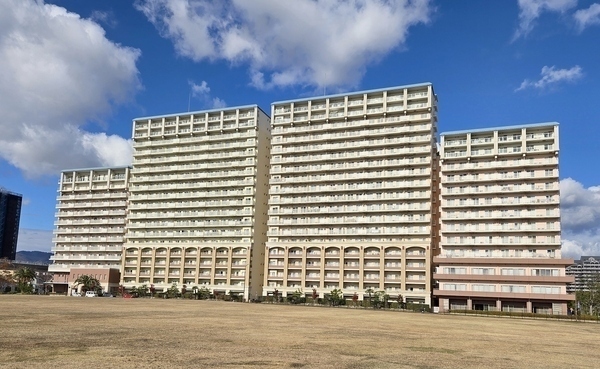 RICイーストコート11番街 3番館の外観