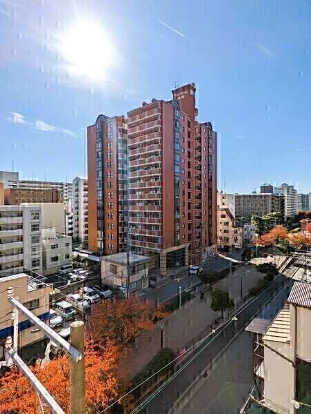 ライオンズマンション灘南の外観