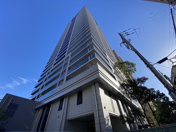 神戸ハーバータワーの外観