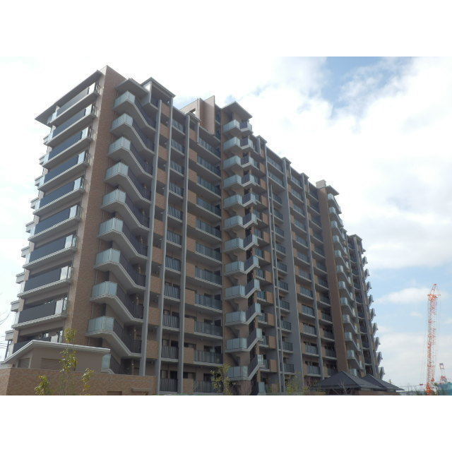 六甲アイランドＣＩＴＹ　Ｗ７Ｒｅｓｉｄｅｎｃｅ９番館の外観