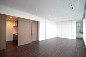 Living Dining Room ＆ Master Bed Room