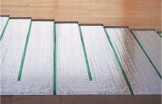 ガス温水式床暖房