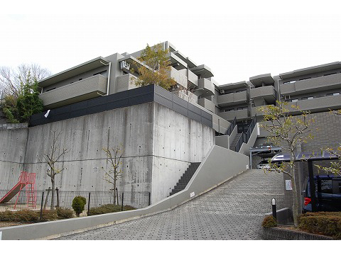 ヴェルビュ茨木・南春日丘-h