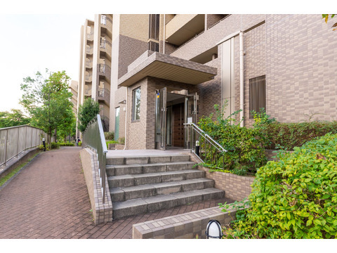 新千里桜ヶ丘メゾンシティ六番館-h