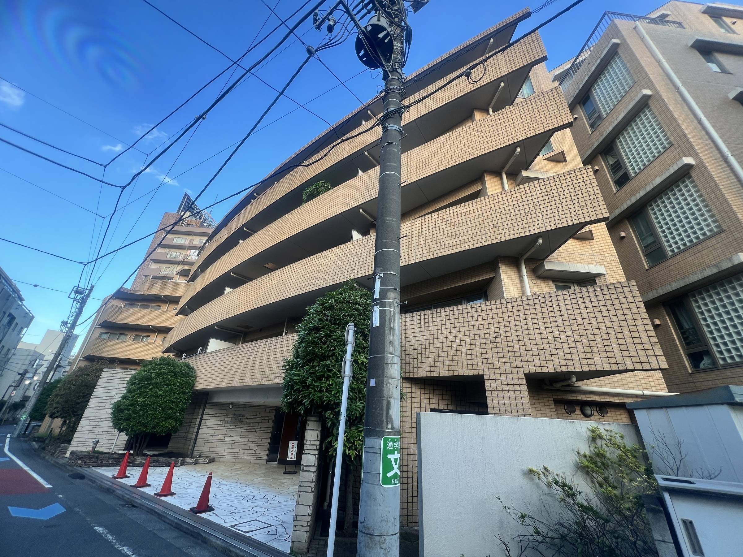 ファルティールアトラス上荻二丁目