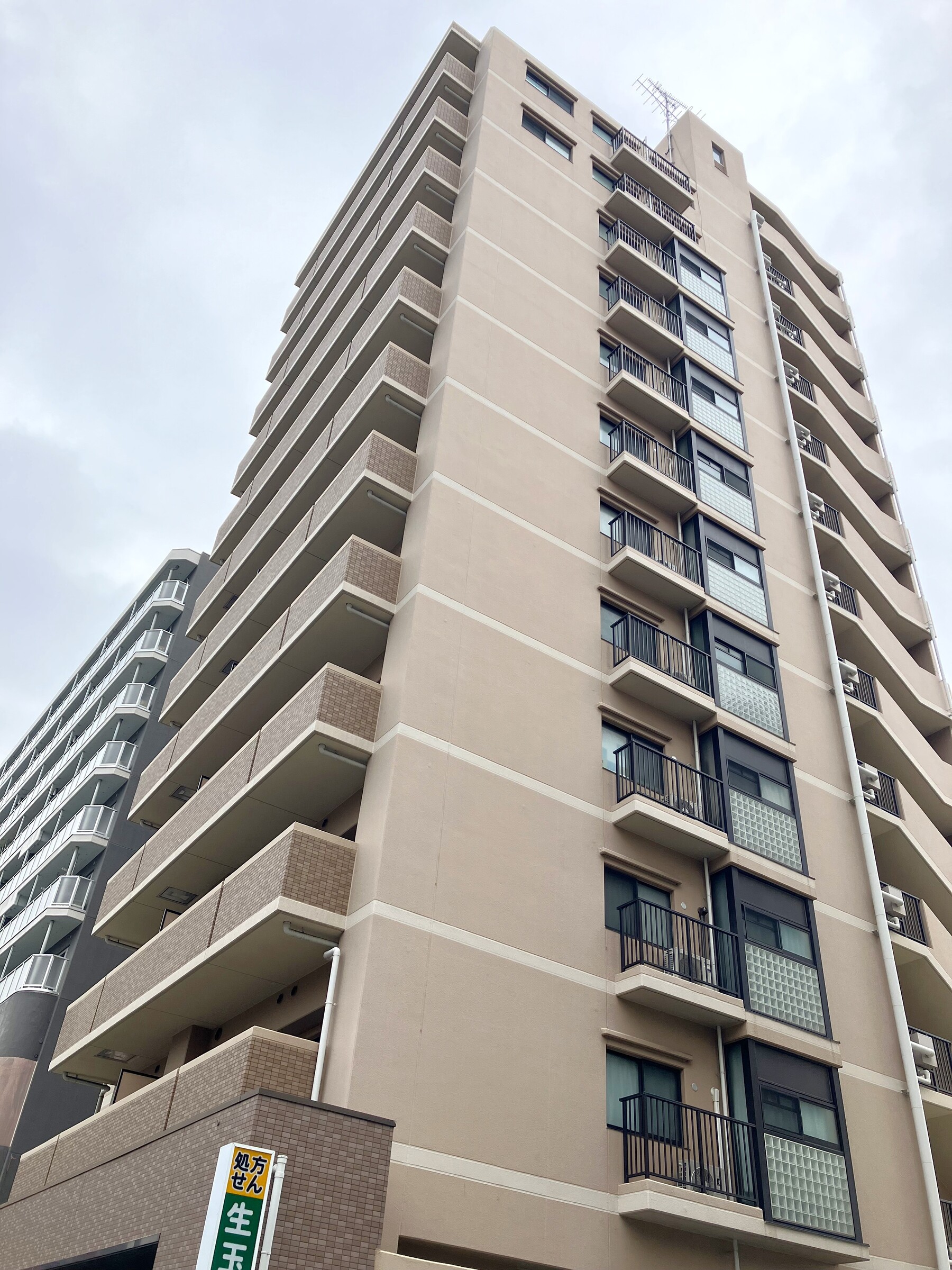 ファミール夕陽ヶ丘学園坂-h