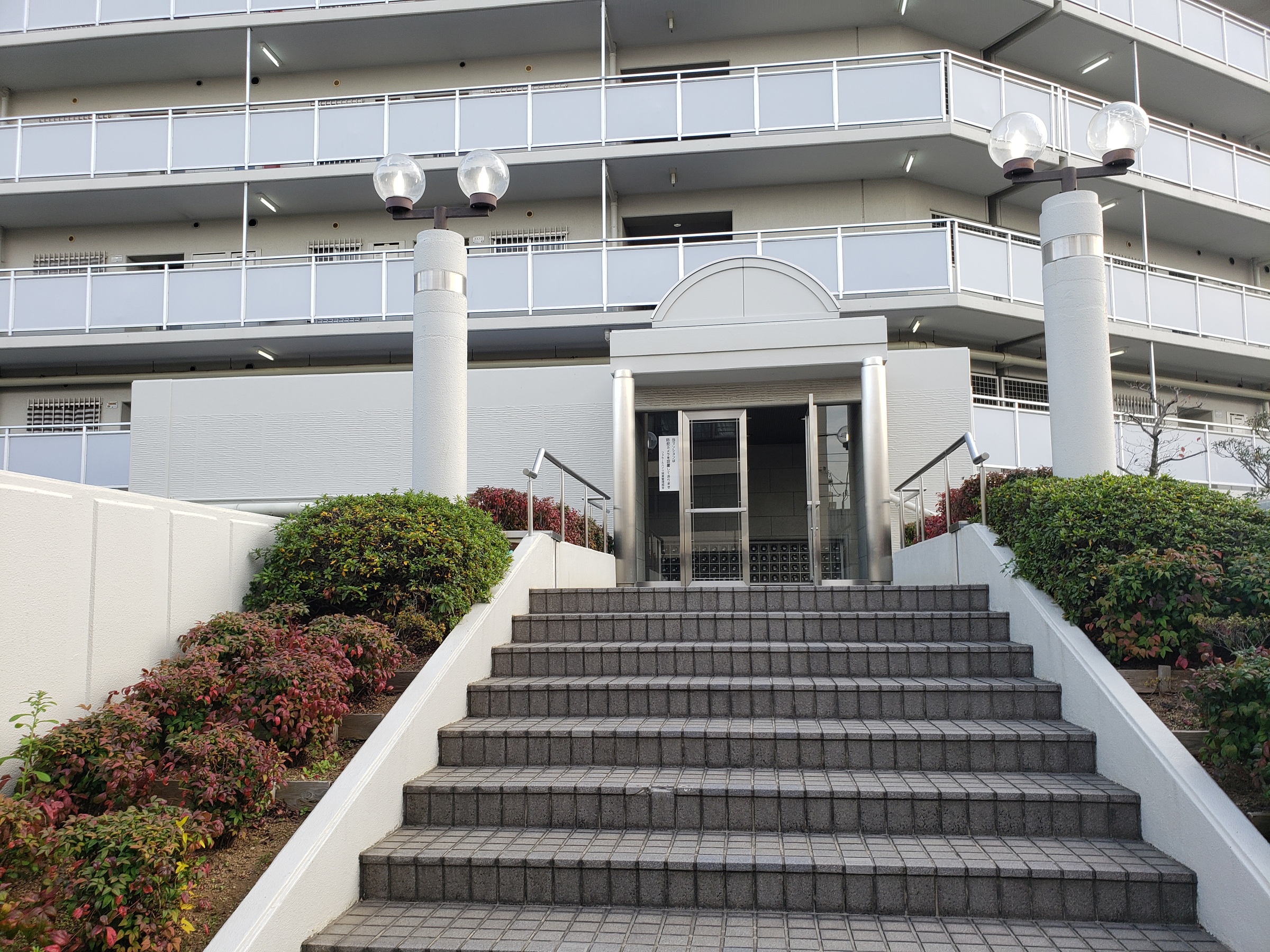 ファミールハイツ城東-h