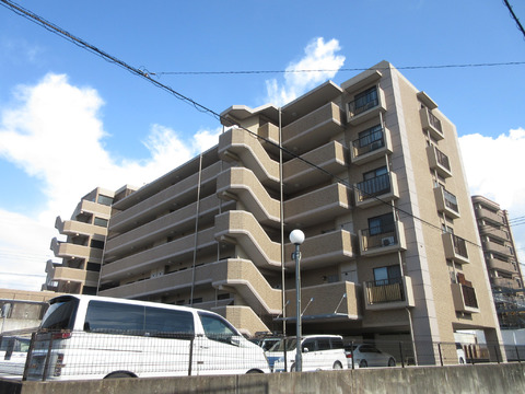 ファミール長丘-0-0