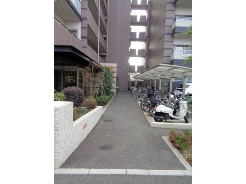 ブライトパークサンリヤン地行III番館 -h