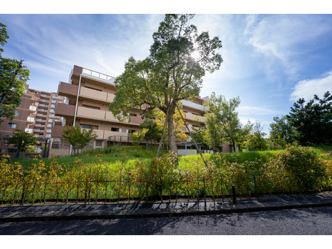 ジオ千里中央 -h