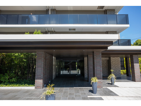 ジオ北千里藤白台-h