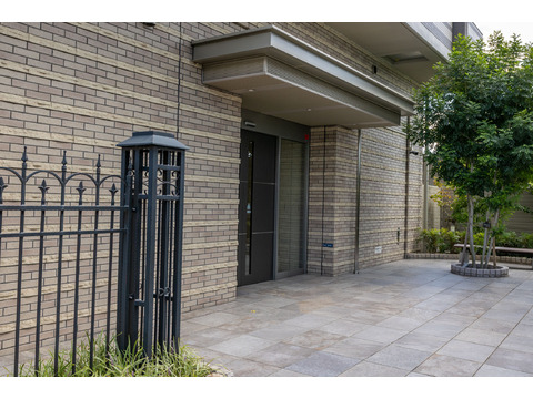 ディモア吹田千里丘-h