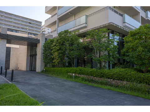 ローレルコート北千里藤白台-h